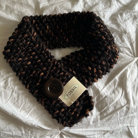 Fossil | Berkley Knit Button Wrap Scarf NWT - Picture 3 of 5